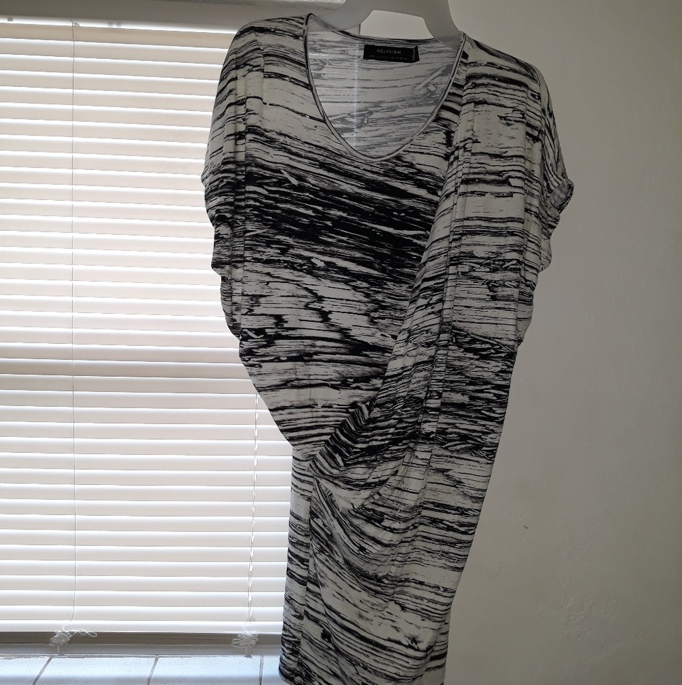 Religion we live in black Asymmetrical dress